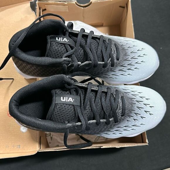 New Under Armour Spotlight Fran RM 4.0 Cleats 8 - Picture 2 of 6